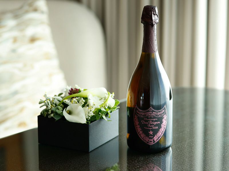 ドン ペリニヨン ロゼ＆フラワー のイメージ