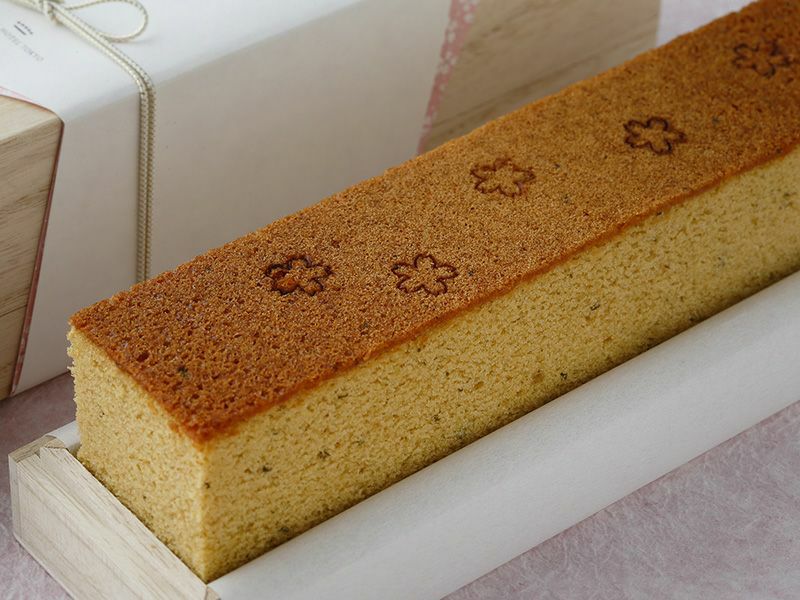 日本酒ケーキ 壱ノ壱ノ壱 桜のアップのイメージ