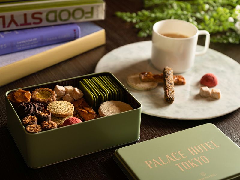 プティフールセック缶 テーブルディスプレイのイメージ